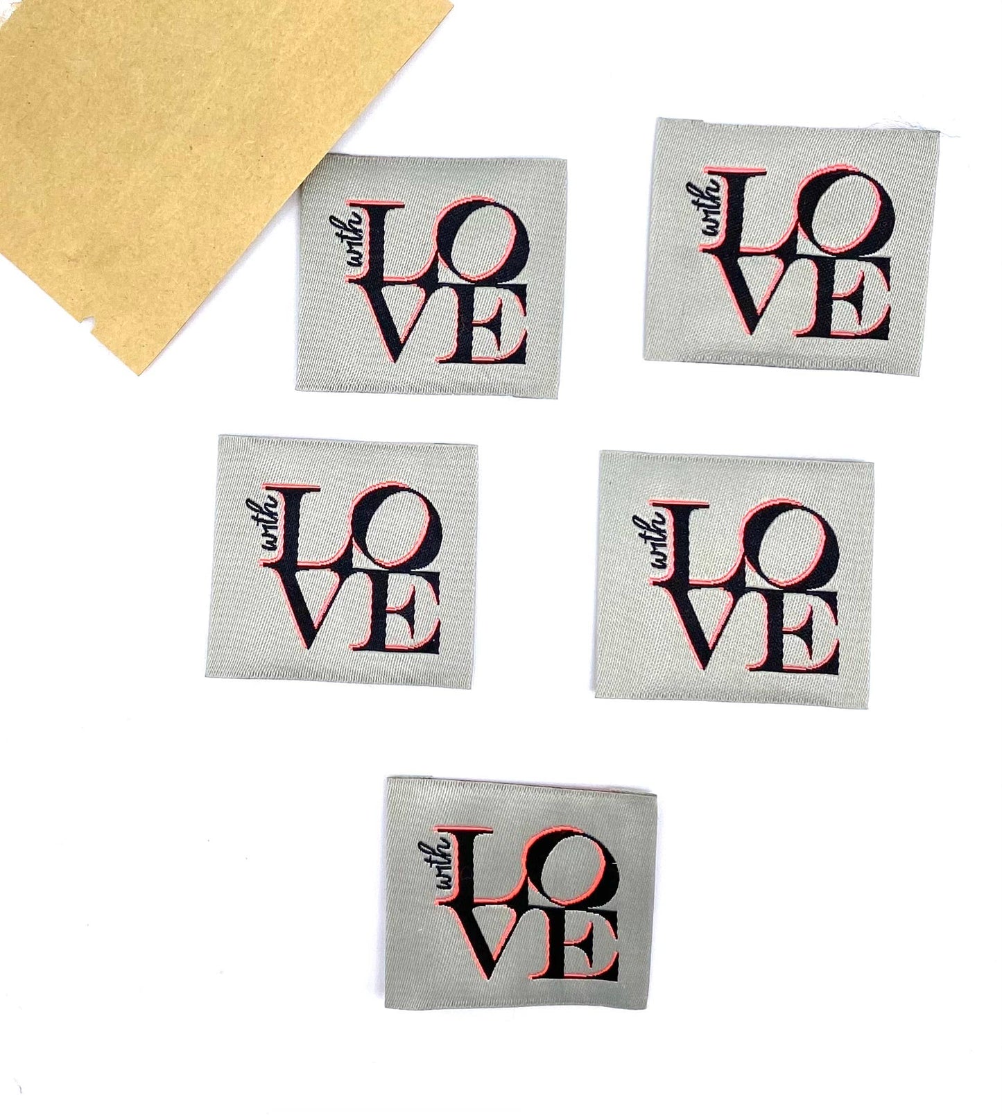 Étiquette à coudre : With LOVE Fluo