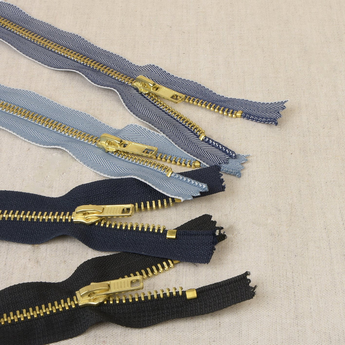 "Jeans" zipper puller 15 cm Atelier Moondust