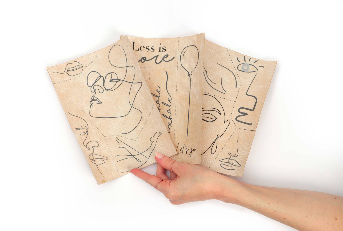 KIT BRODERIE SUR VETEMENT LINE ART 165 x 240 x 50 mm