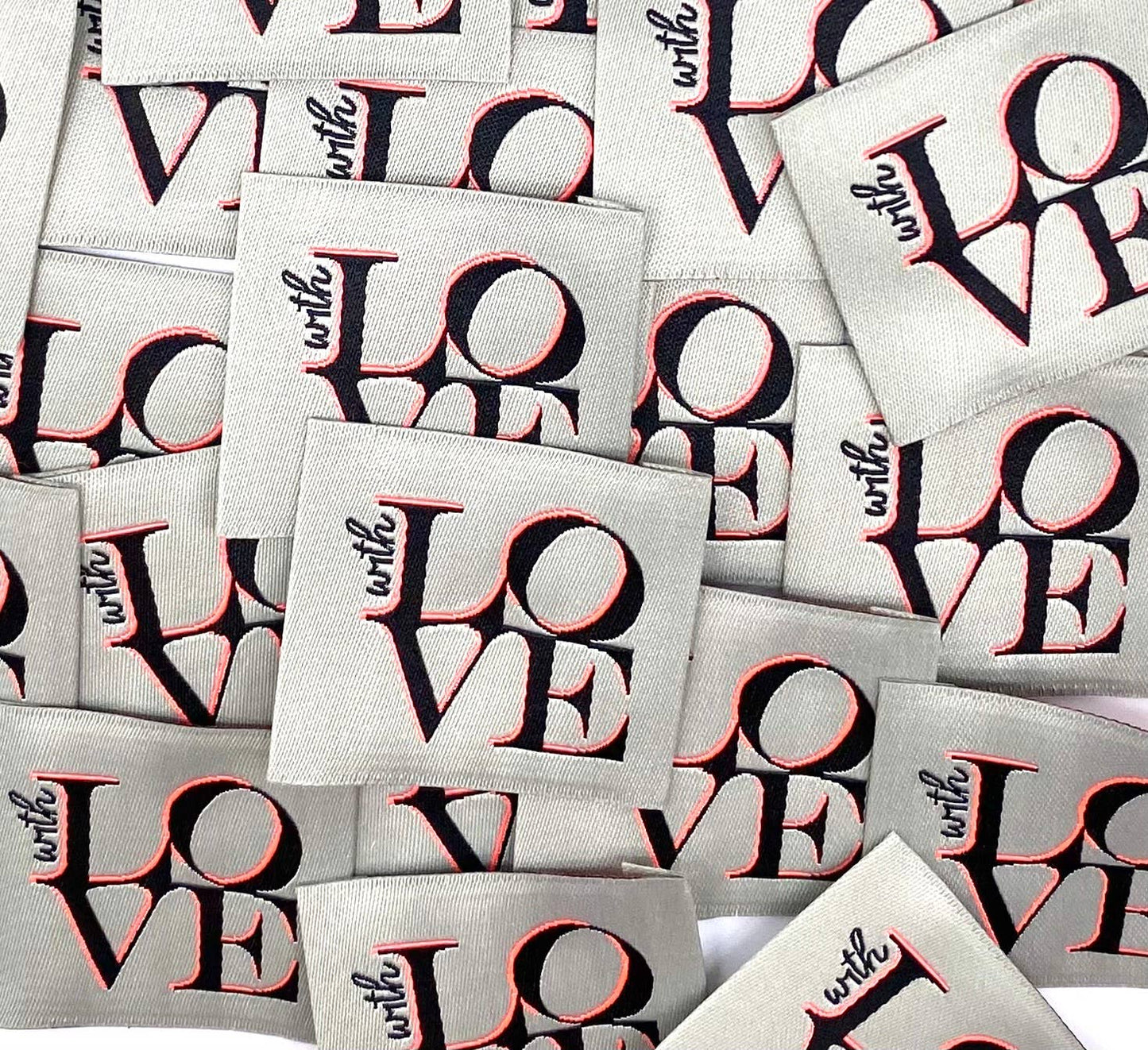 Étiquette à coudre : With LOVE Fluo